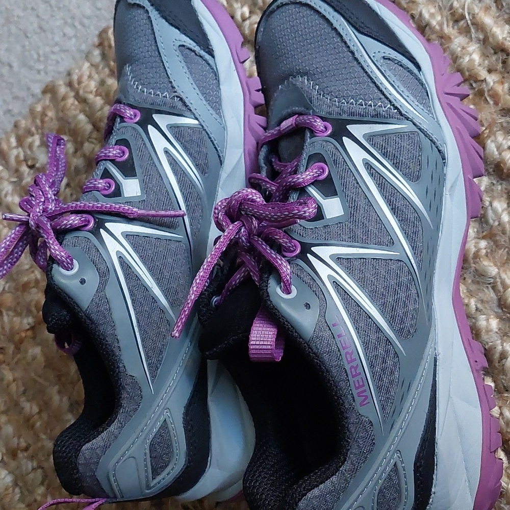 Merrell Performance Shoes - Picture 2 of 5